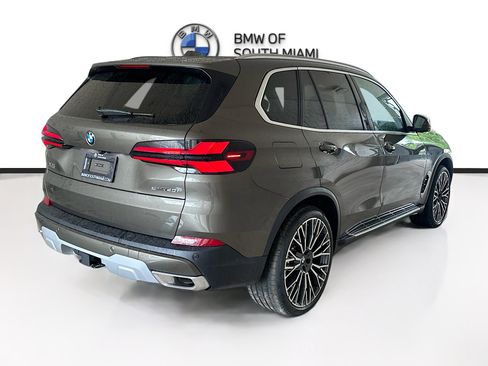 New 2026 BMW X5 sDrive40i w/ Premium Package RWD image 6