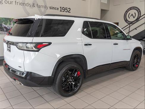 Used 2020 Chevrolet Traverse Premier w/ Redline Edition AWD/4WD image 23