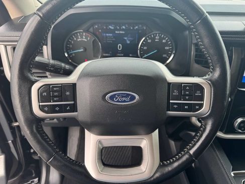Used 2024 Ford Expedition XLT image 20