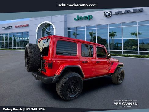 Used 2022 Jeep Wrangler Unlimited Sahara w/ LED Lighting Group AWD/4WD image 7