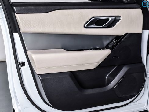 Used 2021 Land Rover Range Rover Velar R-Dynamic S image 15