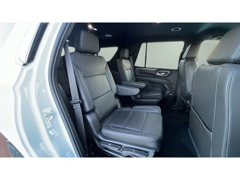 Used 2022 Chevrolet Tahoe LT w/ Luxury Package image 31