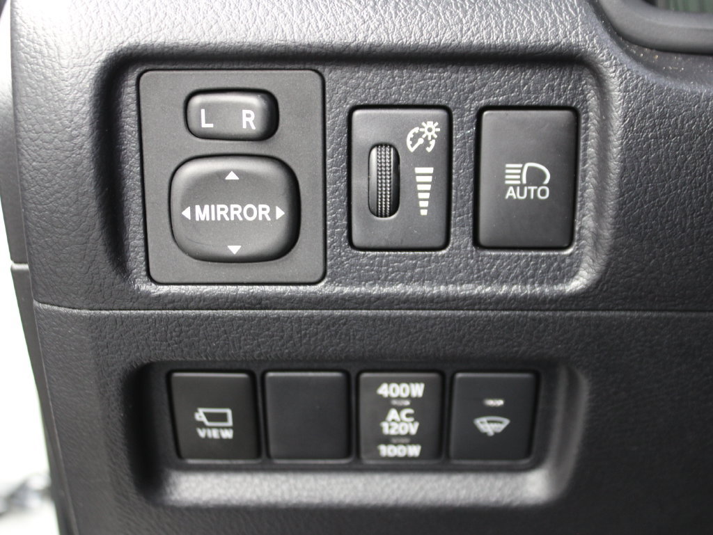 Used 2022 Toyota 4Runner SR5 Premium w/ Moonroof Package AWD/4WD image 45