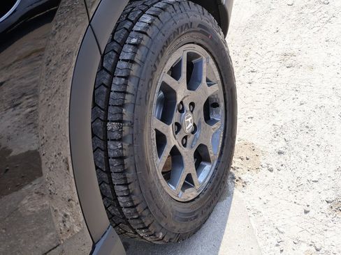 New 2025 Honda Pilot TrailSport image 25