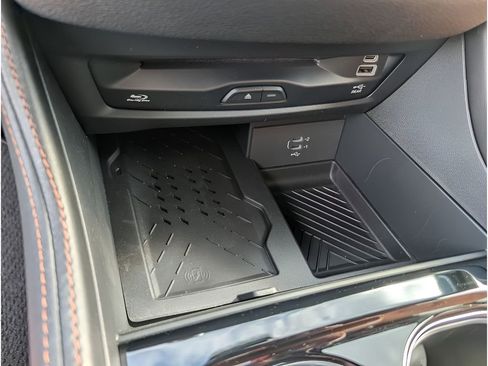 New 2026 Chrysler Pacifica Pinnacle image 26