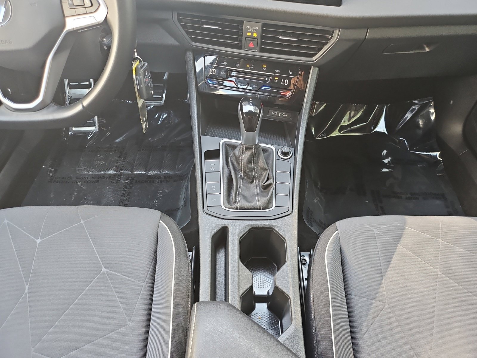 Used 2025 Volkswagen Jetta Sport FWD image 29