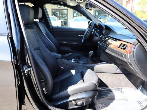 Used 2011 BMW 335i Sedan image 16