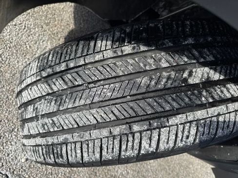 Certified 2023 Volkswagen Atlas SE w/ Panoramic Sunroof Package image 39