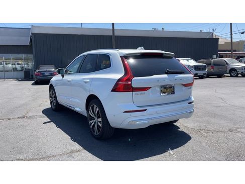 Used 2023 Volvo XC60 B5 Plus w/ Climate Package AWD/4WD image 9