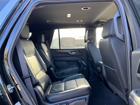 Used 2025 GMC Yukon Denali AWD/4WD image 19