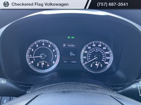 Used 2021 Hyundai Venue SE image 29