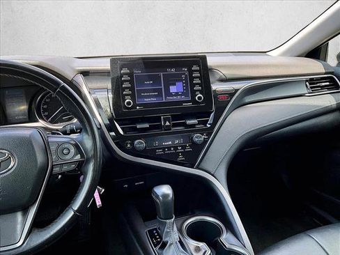 Used 2023 Toyota Camry SE FWD image 8