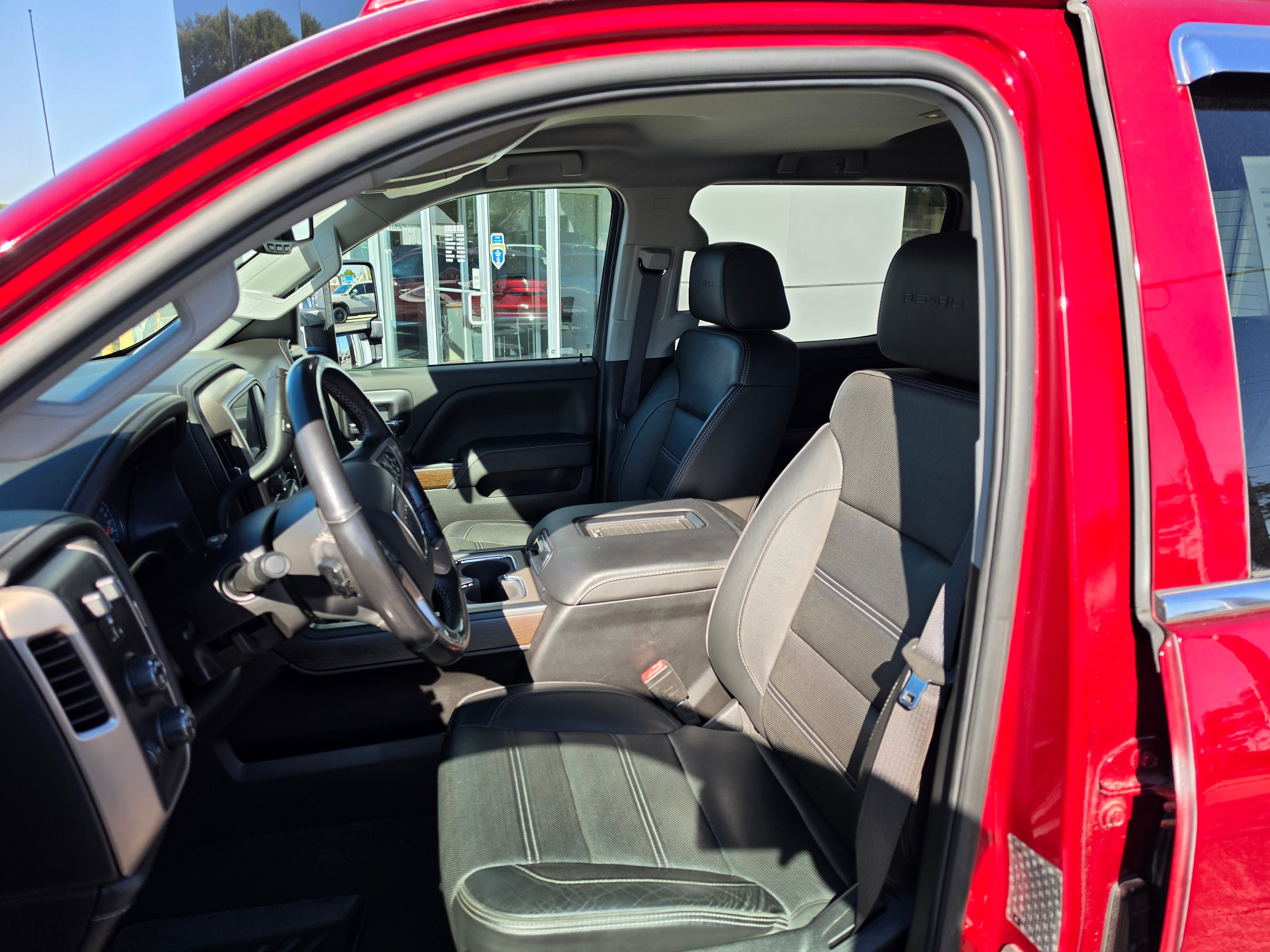 Used 2019 GMC Sierra 3500 Denali w/ Duramax Plus Package AWD/4WD image 11