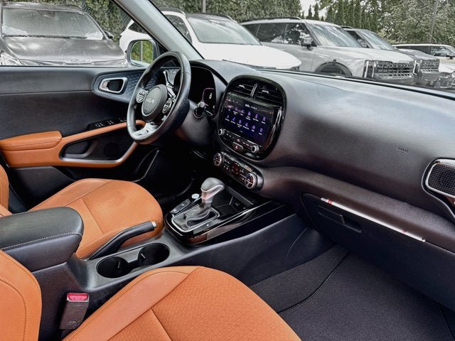 Certified 2025 Kia Soul EX FWD image 28