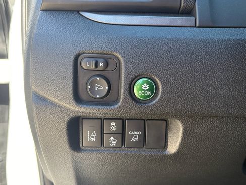 Certified 2025 Honda Ridgeline Sport+ image 13