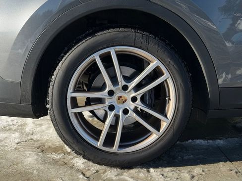 Used 2023 Porsche Cayenne image 37