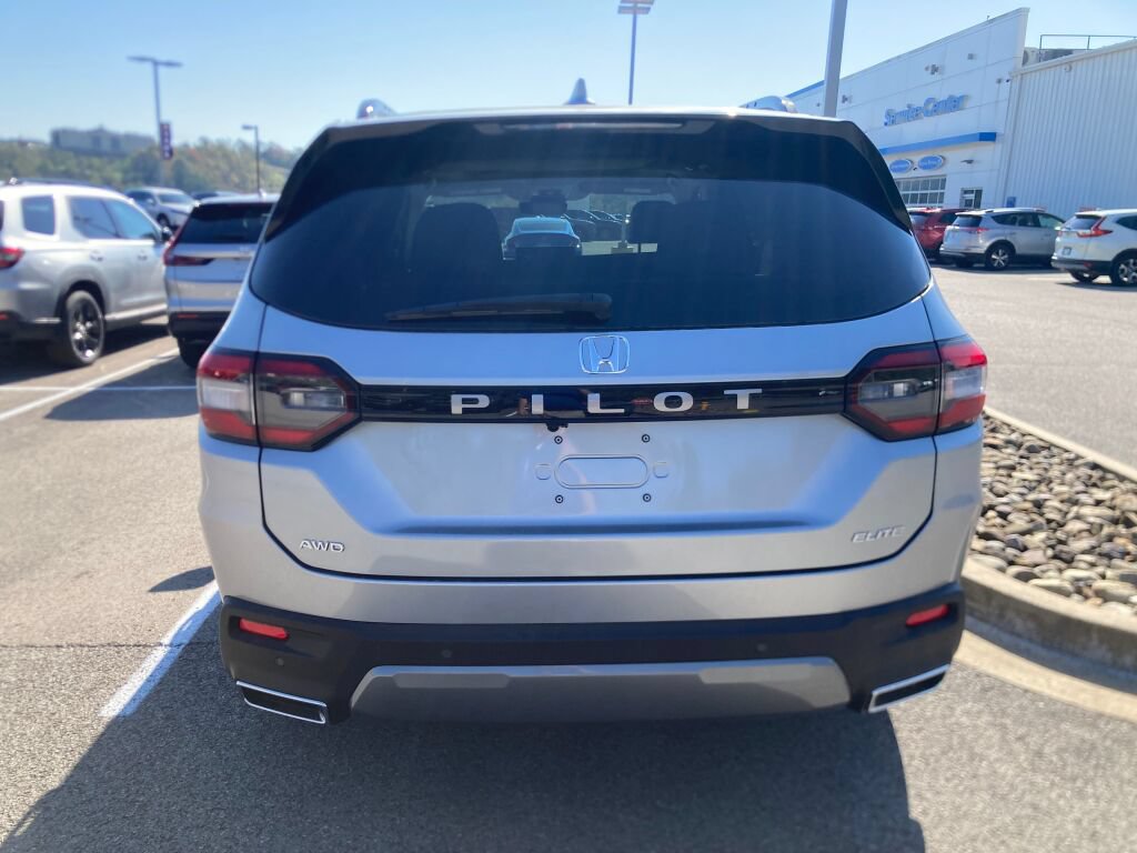 New 2026 Honda Pilot Elite image 4