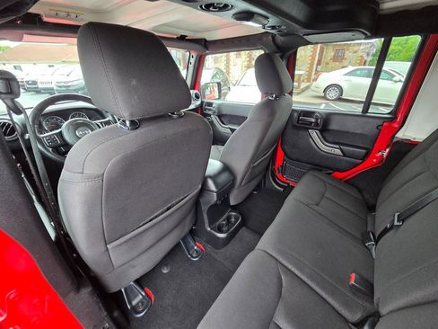 Used 2015 Jeep Wrangler Unlimited Sport w/ Quick Order Package 24S AWD/4WD image 14