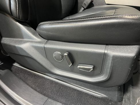 Used 2017 Ford F150 Lariat AWD/4WD image 22