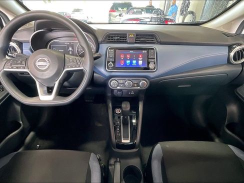 Used 2025 Nissan Versa SV FWD image 6
