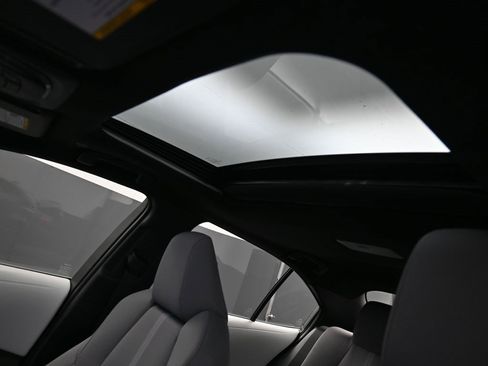 Certified 2025 Toyota Corolla SE image 25