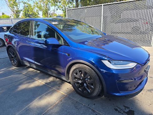 Used 2022 Tesla Model X AWD/4WD image 1