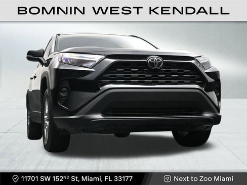 Used 2025 Toyota RAV4 XLE w/ Convenience Package image 27