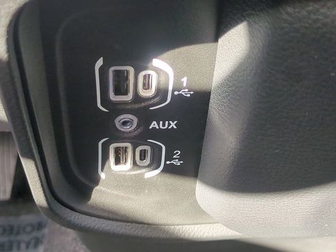 New 2026 RAM 1500 Express image 23