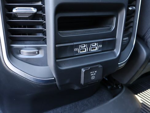 Used 2025 RAM 1500 Big Horn AWD/4WD image 26