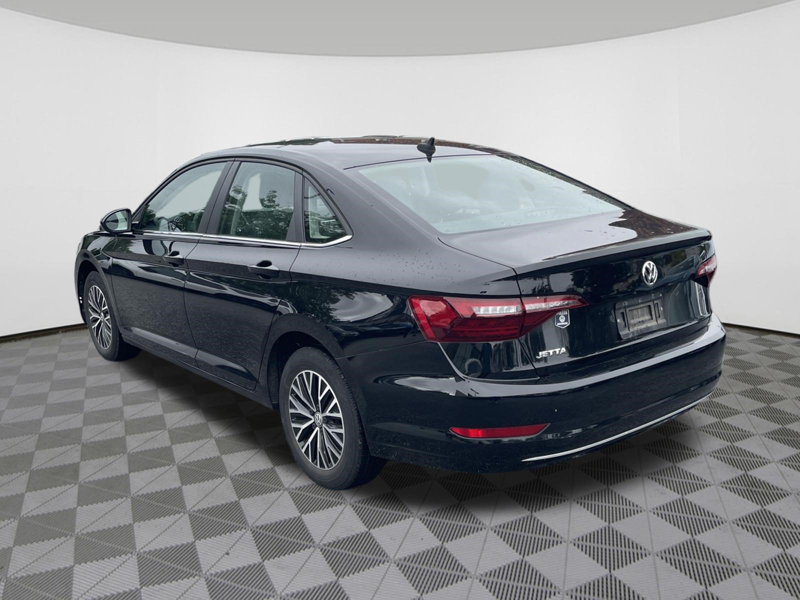 Used 2020 Volkswagen Jetta SE FWD image 5