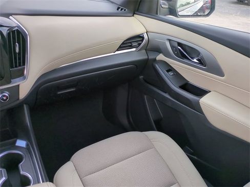 Used 2022 Chevrolet Traverse LS w/ Midnight/Sport Edition image 19