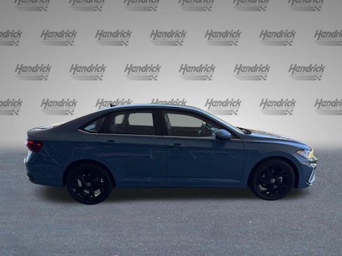 Used 2025 Volkswagen Jetta SE w/ Black Wheel Package FWD image 10