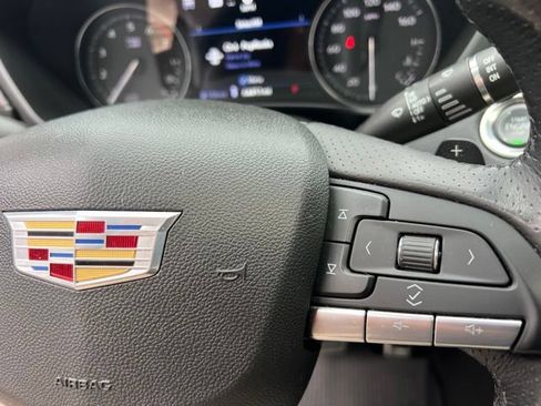 Used 2021 Cadillac XT4 Sport AWD/4WD image 27