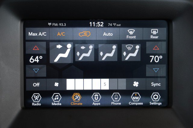 Used 2019 Jeep Compass Latitude FWD image 15