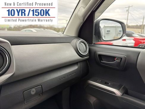 Used 2019 Toyota Tacoma SR5 image 22