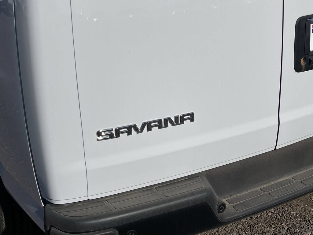 New 2025 GMC Savana 2500 Extended w/ Driver Convenience Package RWD image 31