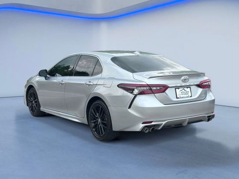 Used 2023 Toyota Camry XSE FWD image 3