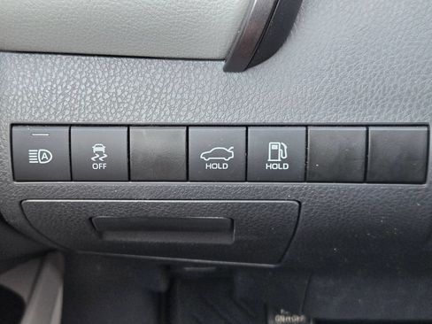 Used 2021 Toyota Camry LE FWD image 25
