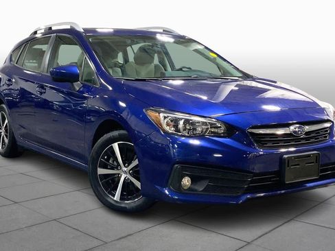 Used 2023 Subaru Impreza Premium image 2