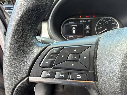 Used 2020 Nissan Kicks SV FWD image 16