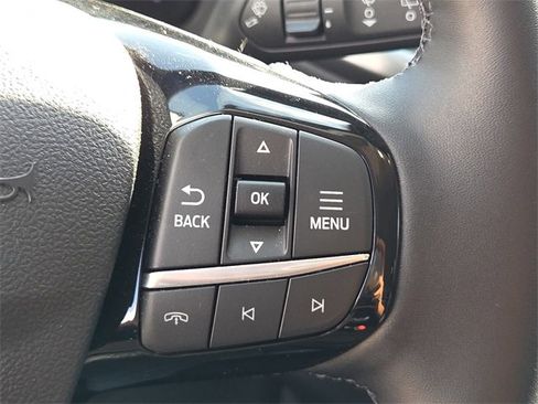 New 2025 Ford Escape SE image 25