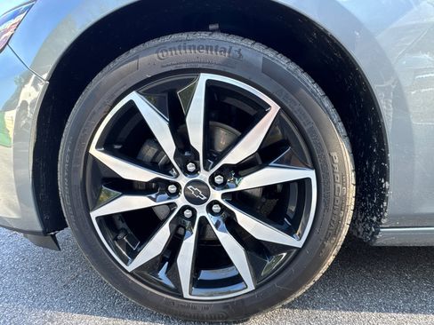 Used 2025 Chevrolet Malibu RS FWD image 13