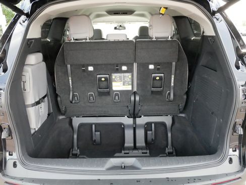 Certified 2026 Toyota Sienna LE FWD image 18