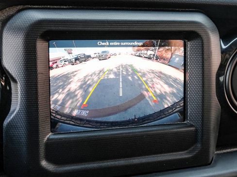 Used 2021 Jeep Wrangler Unlimited Sport image 31