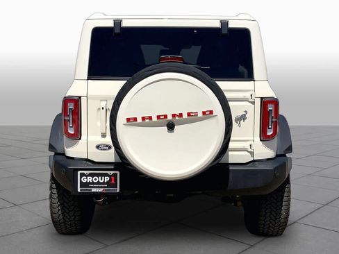 New 2026 Ford Bronco Outer Banks w/ Sasquatch Package AWD/4WD image 4