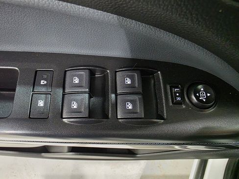 Used 2022 Chevrolet Colorado Z71 image 17