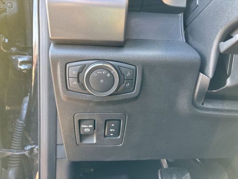 Used 2019 Ford F150 XLT w/ Equipment Group 302A Luxury image 12