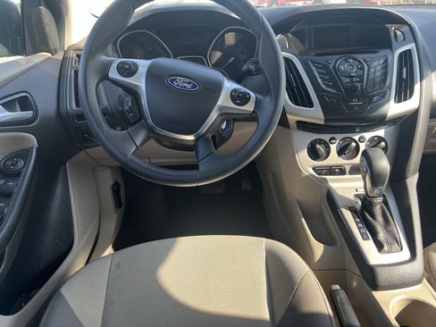 Used 2014 Ford Focus SE image 9