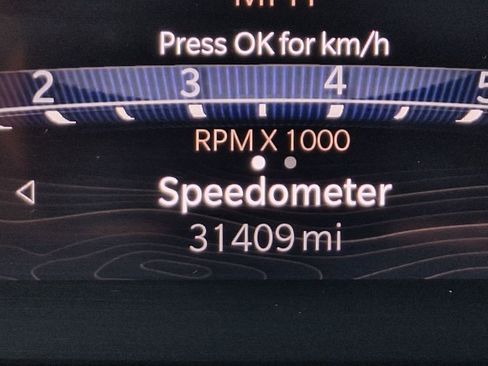 Used 2024 Jeep Grand Cherokee Altitude image 18