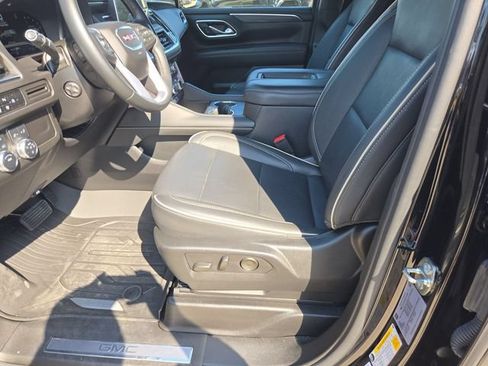 Used 2024 GMC Yukon SLT w/ SLT Premium Package AWD/4WD image 18